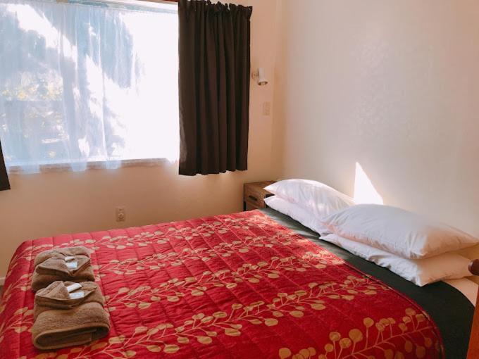 Aaron Court Motel Timaru Bagian luar foto